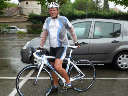 alain tu as bien mis tes pedales